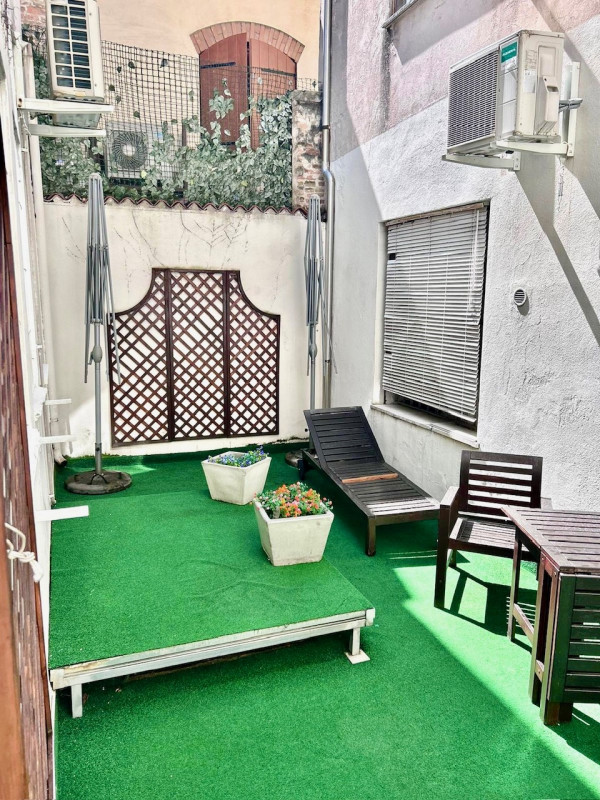 (Per INFO Monica 3482688677) Situato nel cuore del Centro Storico di Padova, questo splendido app...