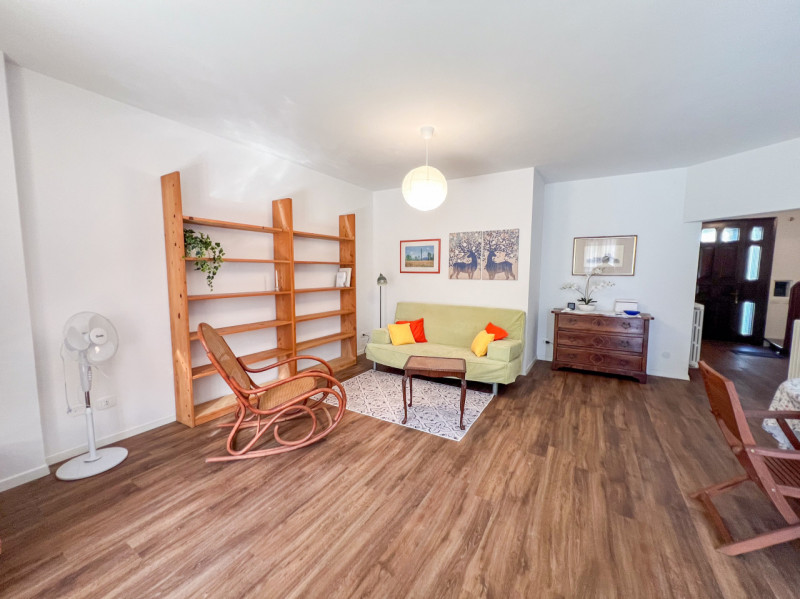 ANNUNCIO RISERVATO A STUDENTI, PERSONALE SCOLASTICO E MEDICO 

AFFITTASI STANZA SINGOLA 

In pien...