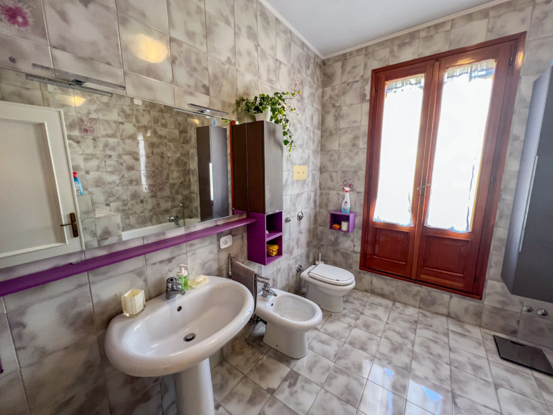 ANNUNCIO RISERVATO A STUDENTI, PERSONALE SCOLASTICO E MEDICO 

AFFITTASI STANZA SINGOLA 

In pien...