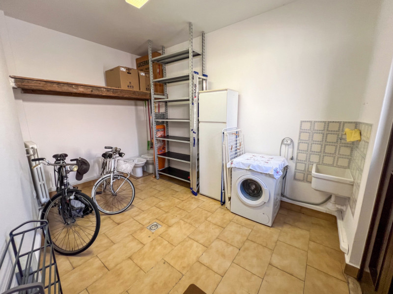 ANNUNCIO RISERVATO A STUDENTI, PERSONALE SCOLASTICO E MEDICO 

AFFITTASI STANZA SINGOLA 

In pien...