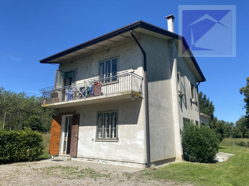 NOSTRA ESCLUSIVA! 
Piombino Dese, in zona tranquilla immersa nel verde, proponiamo in vendita cas...