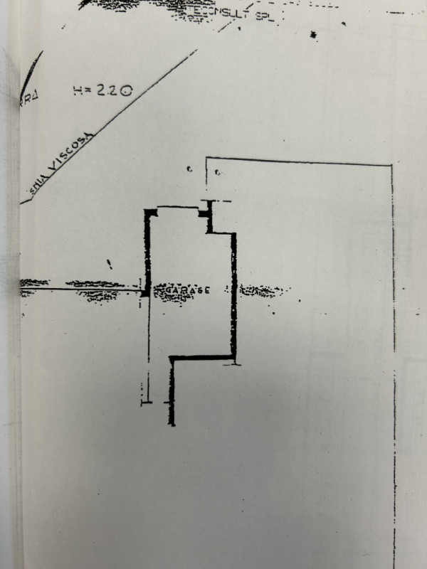 Nel cuore del quartiere Pio X° a due minuti dal centro storico di Padova proponiamo un appartamen...