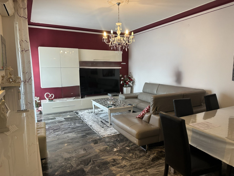 Nel cuore del quartiere Pio X° a due minuti dal centro storico di Padova proponiamo un appartamen...