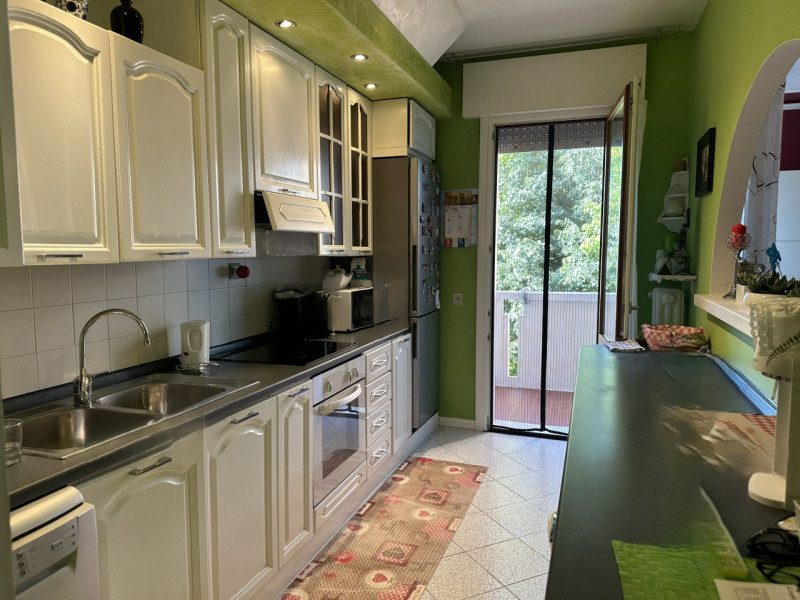 Nel cuore del quartiere Pio X° a due minuti dal centro storico di Padova proponiamo un appartamen...