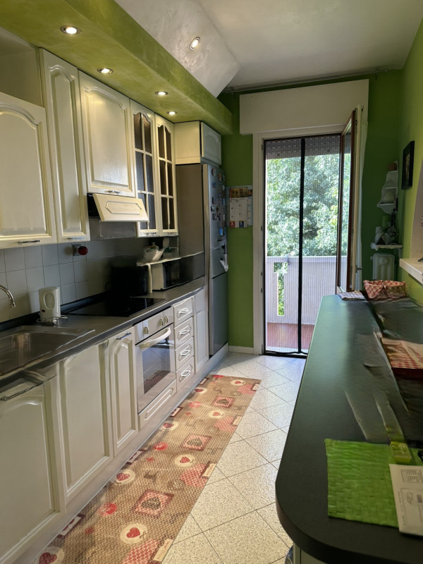 Nel cuore del quartiere Pio X° a due minuti dal centro storico di Padova proponiamo un appartamen...