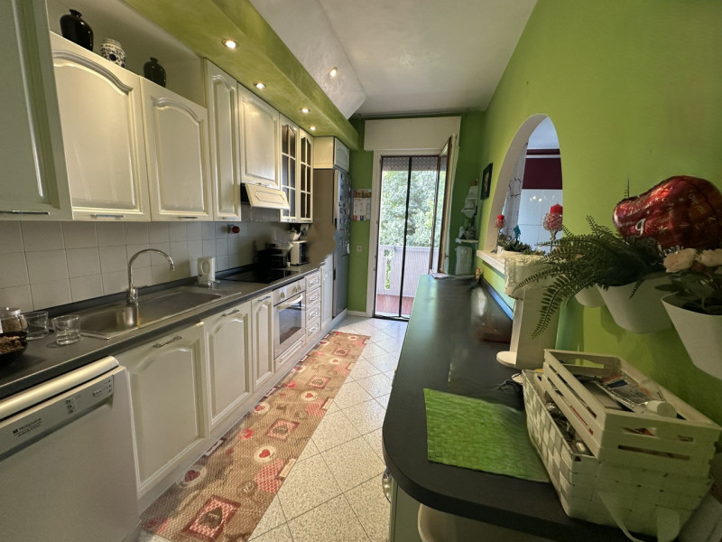 Nel cuore del quartiere Pio X° a due minuti dal centro storico di Padova proponiamo un appartamen...