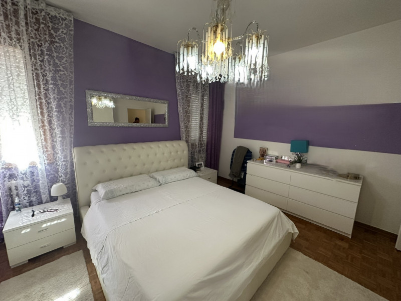 Nel cuore del quartiere Pio X° a due minuti dal centro storico di Padova proponiamo un appartamen...