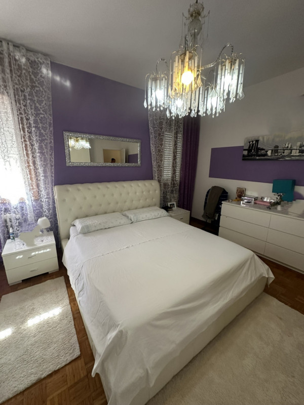 Nel cuore del quartiere Pio X° a due minuti dal centro storico di Padova proponiamo un appartamen...