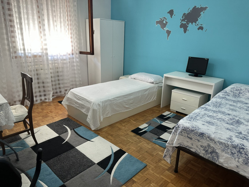 Nel cuore del quartiere Pio X° a due minuti dal centro storico di Padova proponiamo un appartamen...