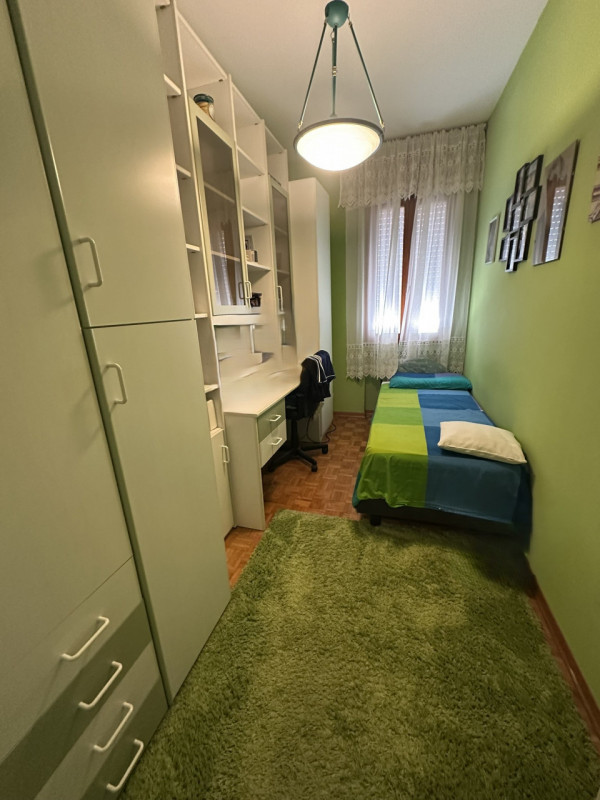 Nel cuore del quartiere Pio X° a due minuti dal centro storico di Padova proponiamo un appartamen...