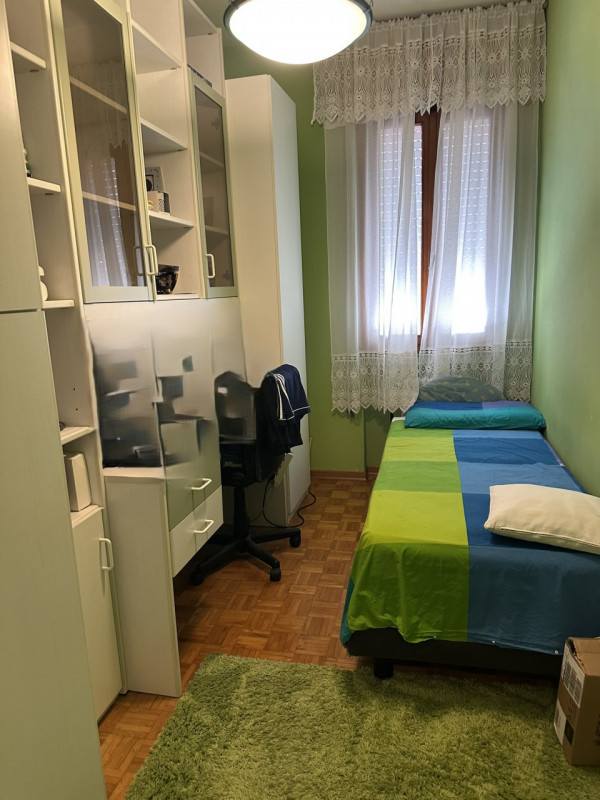 Nel cuore del quartiere Pio X° a due minuti dal centro storico di Padova proponiamo un appartamen...