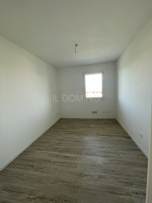 Attico di nuova costruzione in classe A4, composta da: ingresso, salone, cucina separata abitabil...