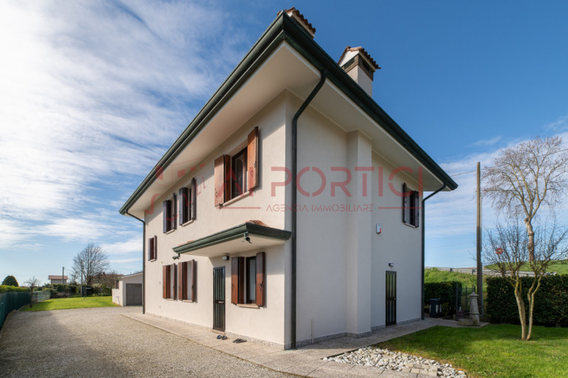 prozzolo di CAMPONOGARA - Proponiamo in vendita bifamiliare orizzontale intera, composta da un ap...