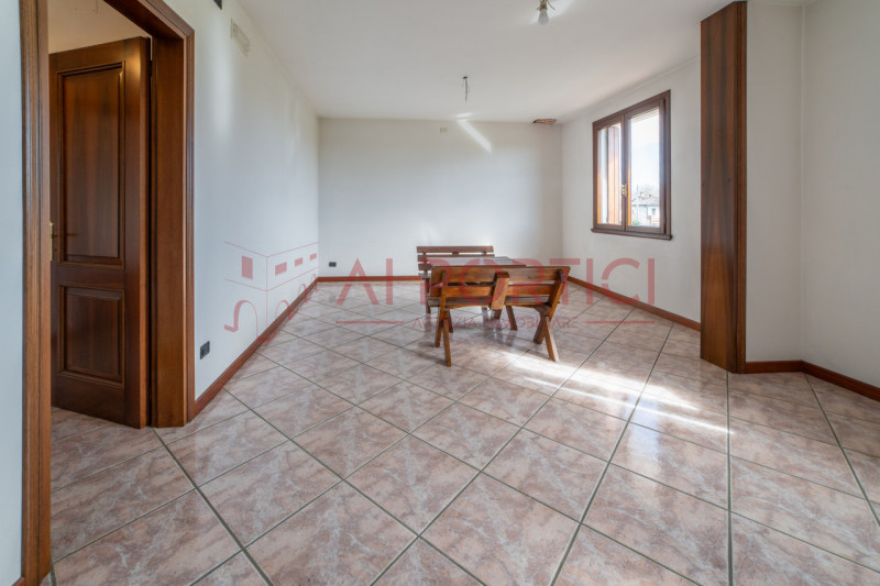 prozzolo di CAMPONOGARA - Proponiamo in vendita bifamiliare orizzontale intera, composta da un ap...