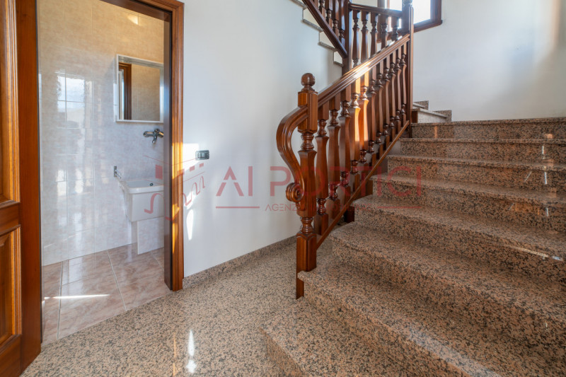 prozzolo di CAMPONOGARA - Proponiamo in vendita bifamiliare orizzontale intera, composta da un ap...