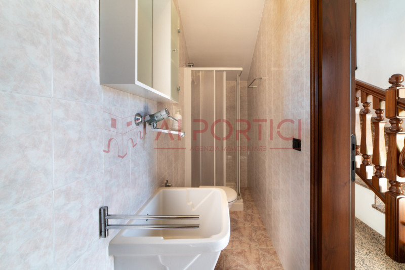 prozzolo di CAMPONOGARA - Proponiamo in vendita bifamiliare orizzontale intera, composta da un ap...