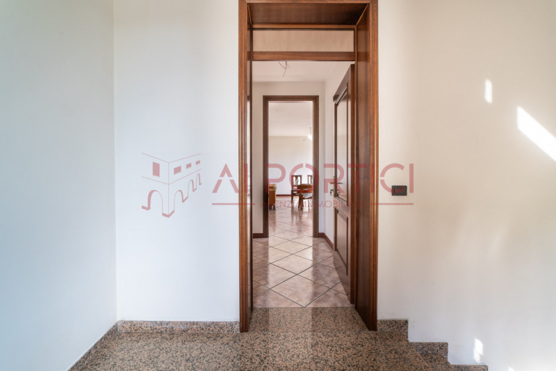 prozzolo di CAMPONOGARA - Proponiamo in vendita bifamiliare orizzontale intera, composta da un ap...