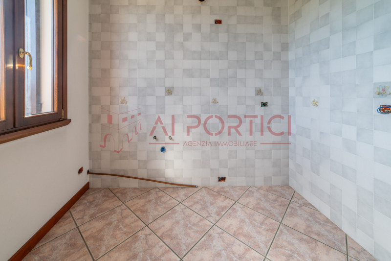 prozzolo di CAMPONOGARA - Proponiamo in vendita bifamiliare orizzontale intera, composta da un ap...