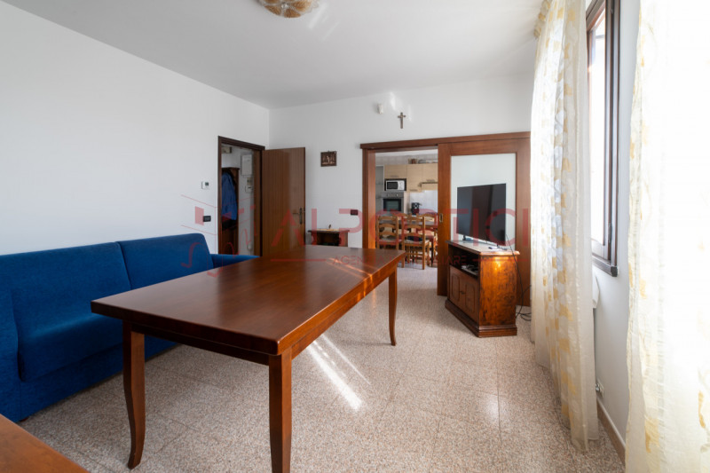 prozzolo di CAMPONOGARA - Proponiamo in vendita bifamiliare orizzontale intera, composta da un ap...