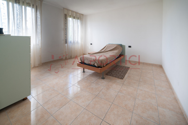 prozzolo di CAMPONOGARA - Proponiamo in vendita bifamiliare orizzontale intera, composta da un ap...