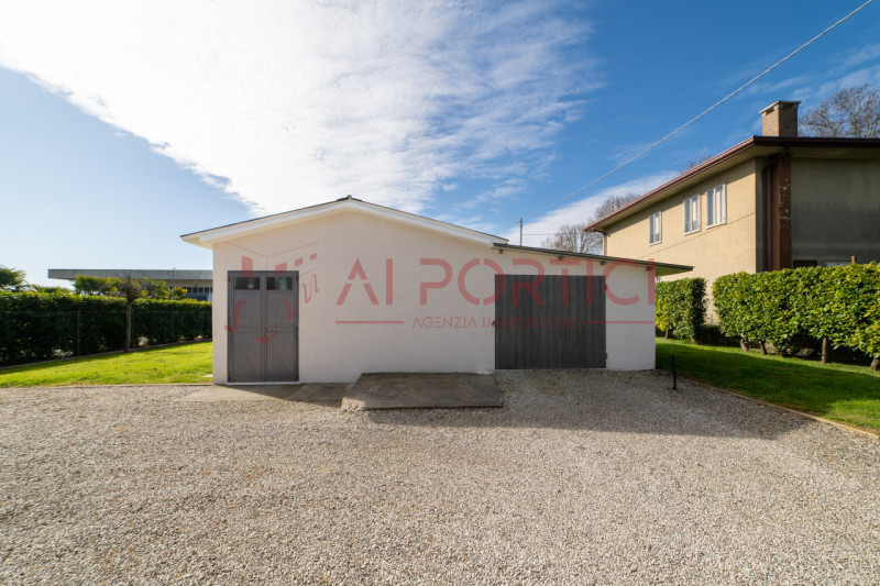 prozzolo di CAMPONOGARA - Proponiamo in vendita bifamiliare orizzontale intera, composta da un ap...