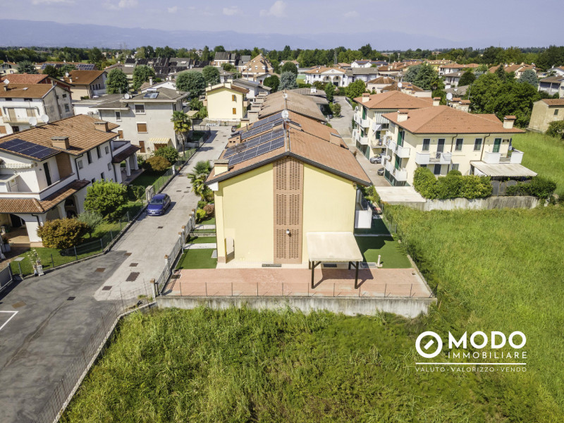 Quinto Vicentino Vendita Casa a schiera porzione di testa