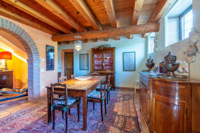 SOVIZZO: villa singola con accesso indipendente con giardino, garage, porticato.

La villa è situ...