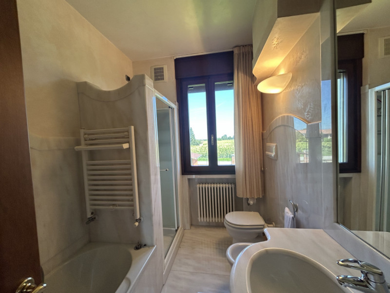 Immagina una casa che sappia offrirti la tranquillità che desideri, senza rinunciare alla comodit...