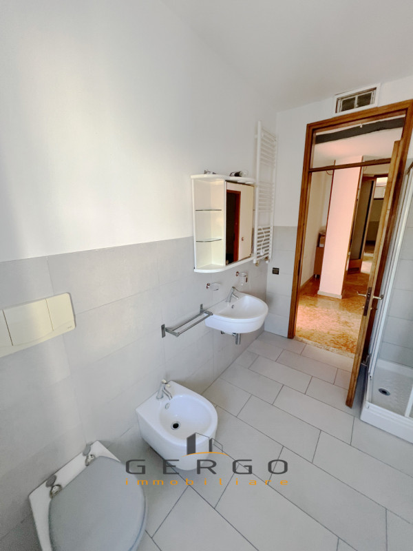 (Per INFO Cristina 3389226442) A Limena, comodo a tutti i servizi, proponiamo in vendita un appar...