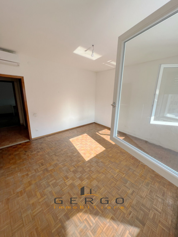 (Per INFO Cristina 3389226442) A Limena, comodo a tutti i servizi, proponiamo in vendita un appar...