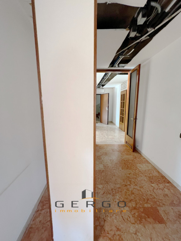 (Per INFO Cristina 3389226442) A Limena, comodo a tutti i servizi, proponiamo in vendita un appar...