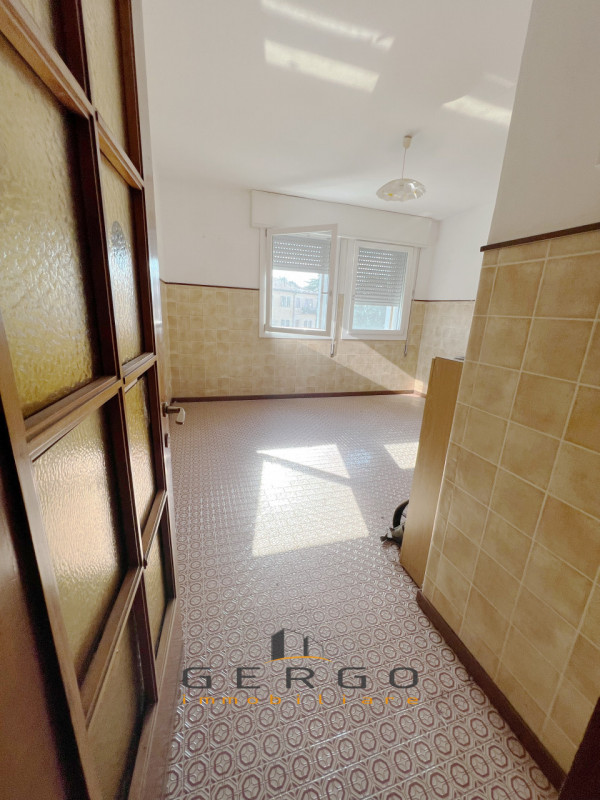 (Per INFO Cristina 3389226442) A Limena, comodo a tutti i servizi, proponiamo in vendita un appar...