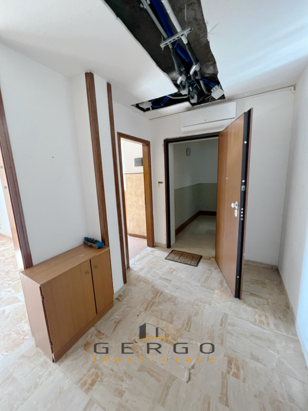 (Per INFO Cristina 3389226442) A Limena, comodo a tutti i servizi, proponiamo in vendita un appar...