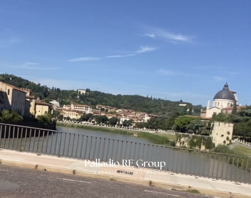 Verona Vendita Appartamento più di 5 locali