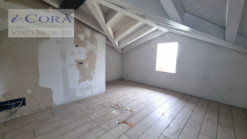 Bolzano Vicentino all'interno di quartiere residenziale nuova abitazione a schiera in fase realiz...