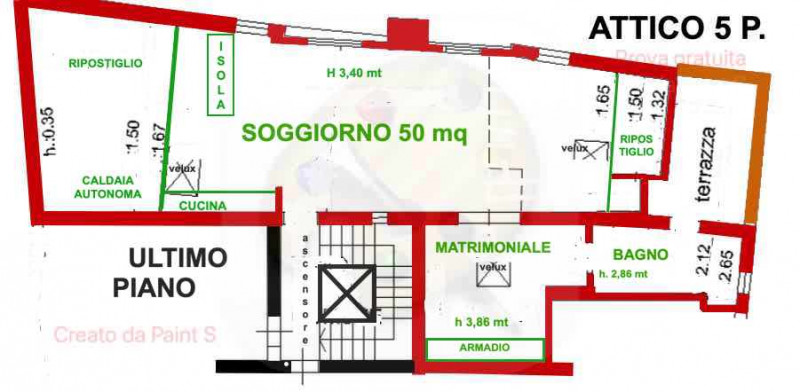 Centro Storico, attico con ascensore. prossimo a via roma e alle piazze. L'appartamento è libero,...