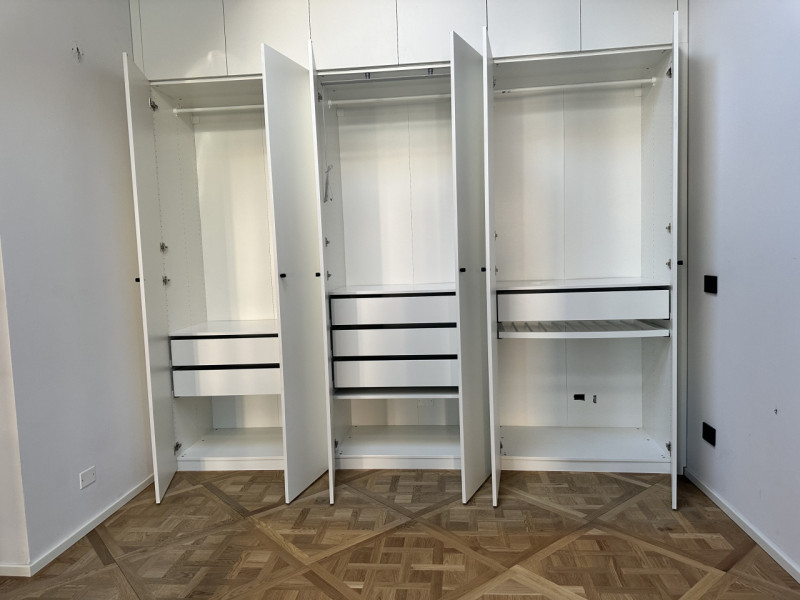 Centro Storico, attico con ascensore. prossimo a via roma e alle piazze. L'appartamento è libero,...