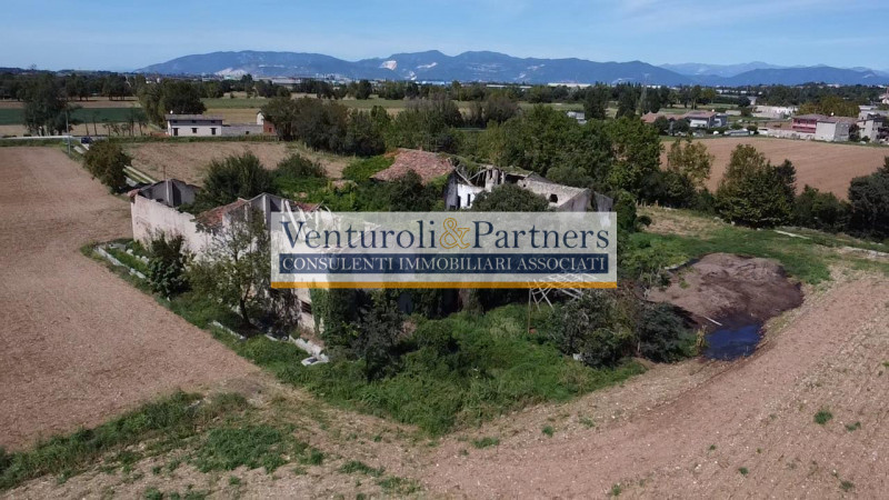 Lonato del Garda Vendita Rustico cascina