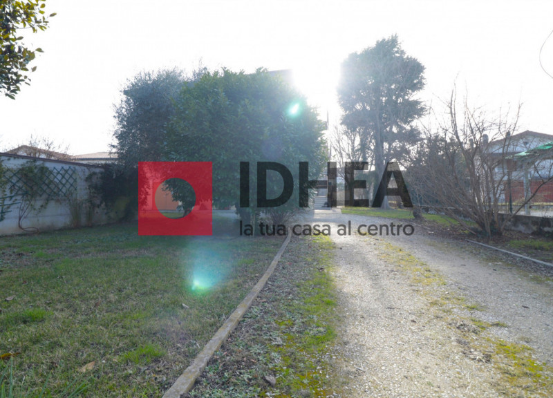 FONTANE-VILLORBA

"""RIFERIMENTO APV19"""

Proponiamo in vendita questo appartamento spazioso con...