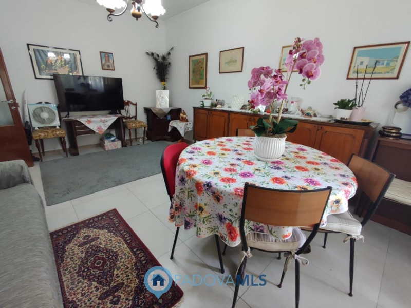 Immobile in esclusiva al Gruppo Padova MLS
Padova zona forcellini: in centro al quartiere, in pos...