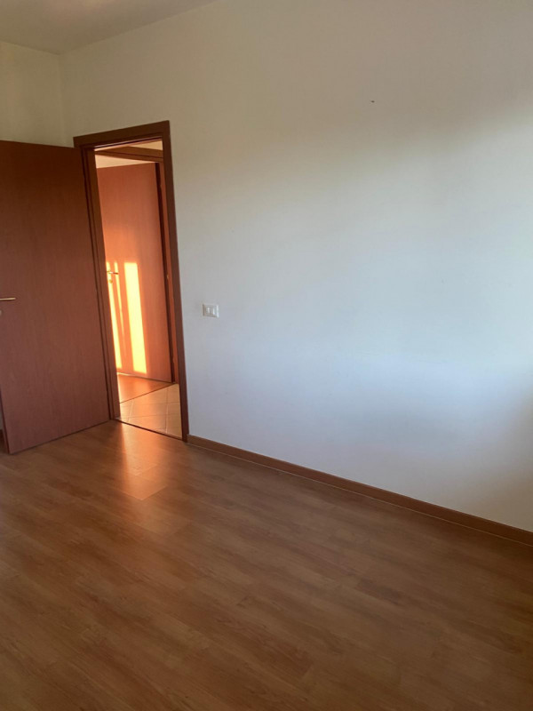 STRA al confine con il Comune di VIGONZA: CLASSE E, EPgl,nren 179,75 KWh/mq anno. 
Quartiere inte...