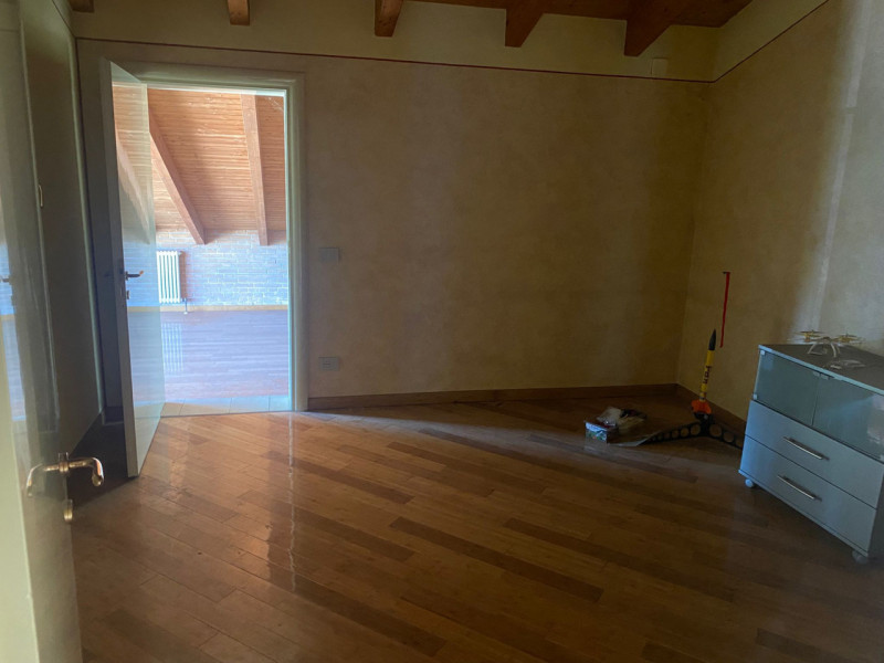 (Per INFO 3316190143) A San Giorgio delle Pertiche proponiamo in vendita una splendida villa sing...