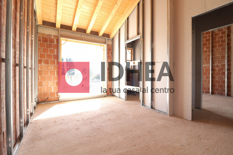 ISTRANA FRAZIONE - IN FASE DI COSTRUZIONE

""" RIFERIMENTO NSIE2 """

CLASSE ENERGETICA A4

L'Age...