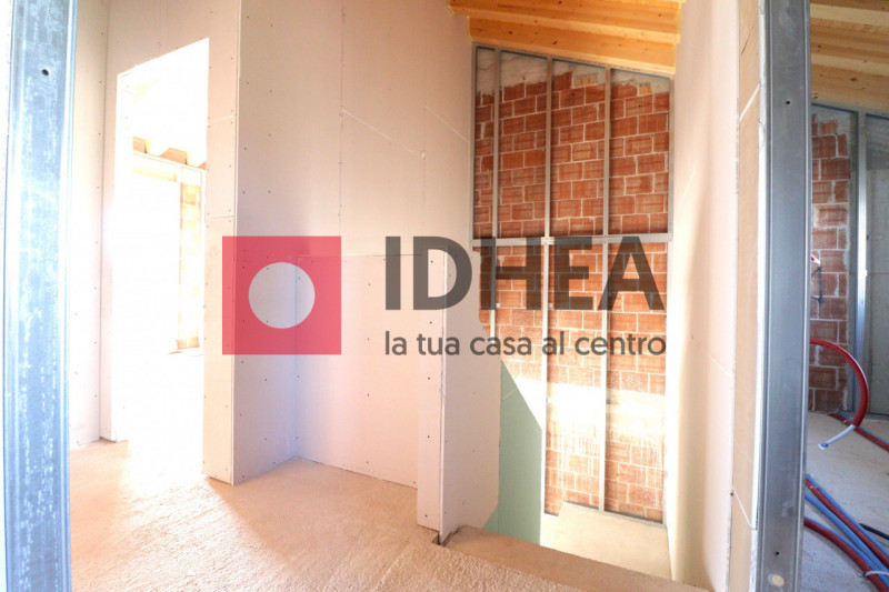 ISTRANA FRAZIONE - IN FASE DI COSTRUZIONE

""" RIFERIMENTO NSIF3 """

CLASSE ENERGETICA A4

L'Age...