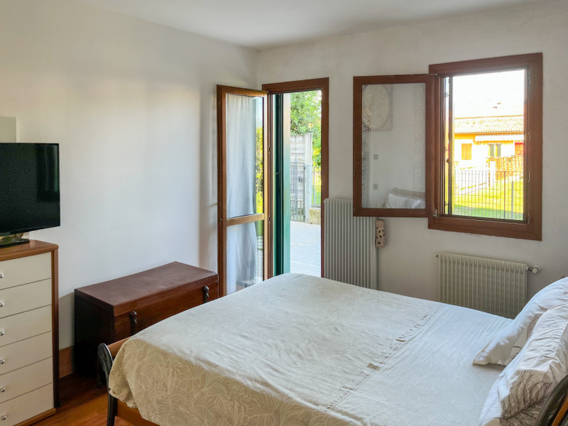 (Per INFO Vittorio 3517343301) A due passi dal cuore di Pieve di Soligo proponiamo in vendita un ...