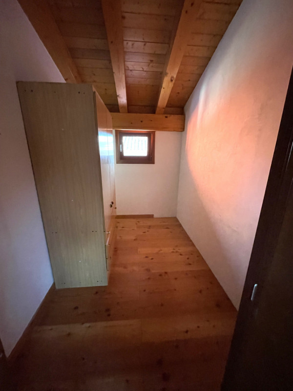 Nel cuore di Mellaredo, frazione del Comune di Pianiga, si propone in vendita un luminosissimo ap...