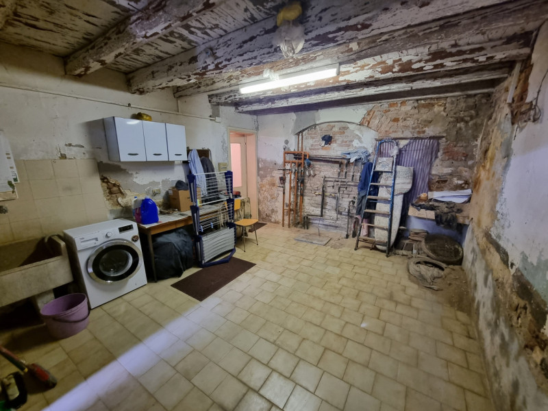 Montegaldella (VI), appena fuori dal centro abitato Proponiamo in Vendita Nuda Proprietà di quest...