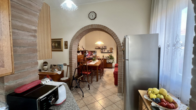 Interessante soluzione in contesto residenziale di sole 4 unità abitative, senza spese condominia...