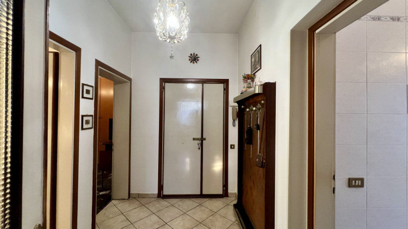 Interessante soluzione in contesto residenziale di sole 4 unità abitative, senza spese condominia...