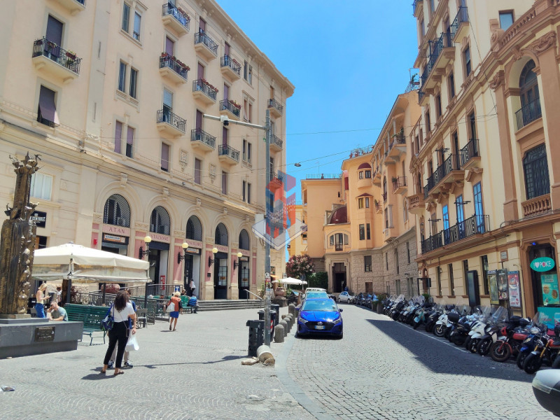 Napoli Vendita Appartamento quadrilocale